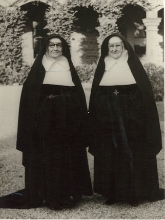 Mothers Cecilia Cunningham (RT)& Columba McMahon.jpg